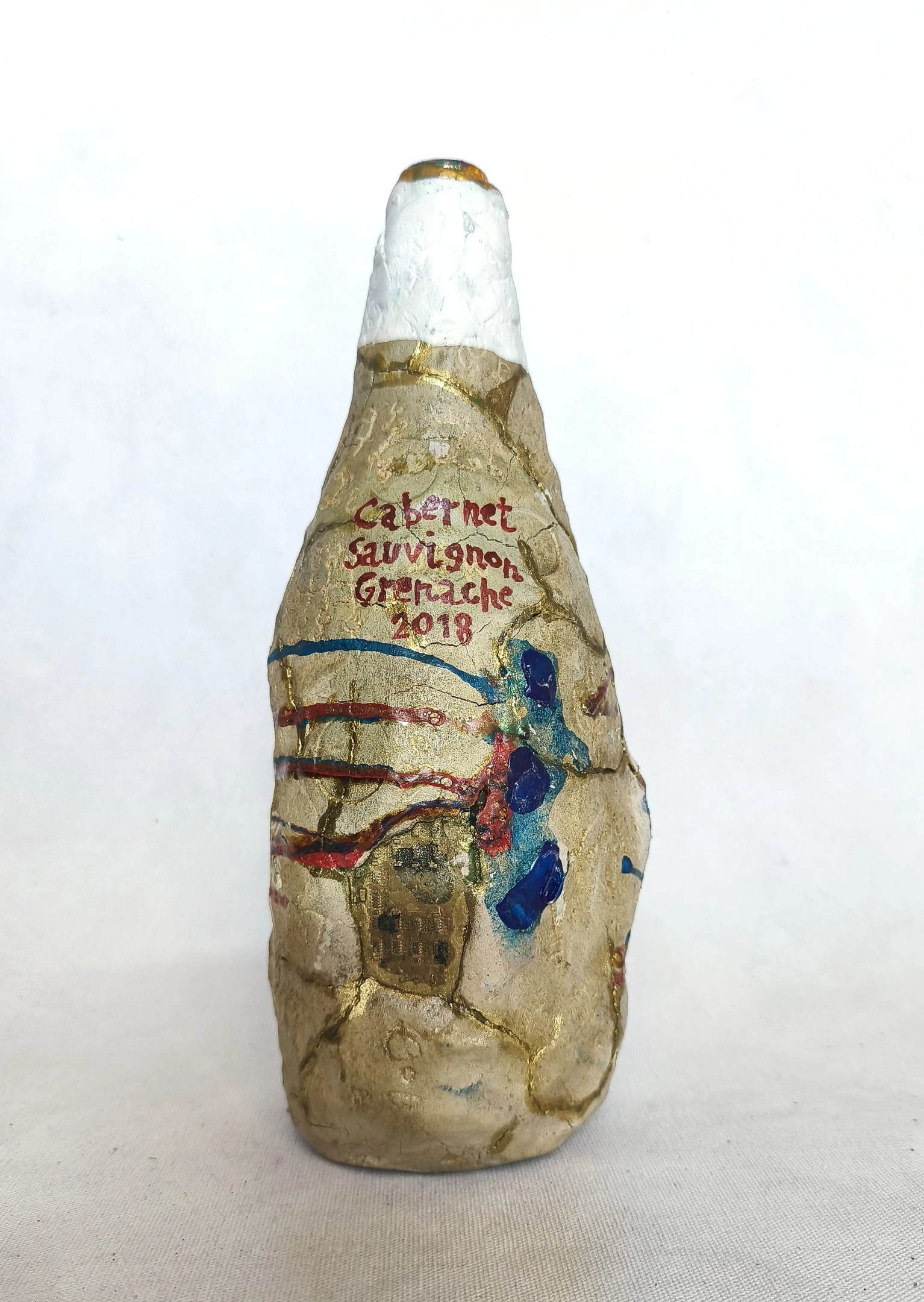 Metabolic Wine Vessels: Cabernet Sauvignon Grenache 2018, complete object photograph